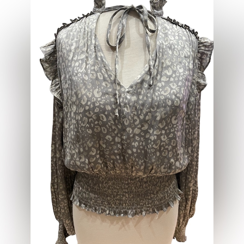 Grade & Gather Womens Boho Gray  Animal Print Blouse Smocked Long Sleeve Ruffles